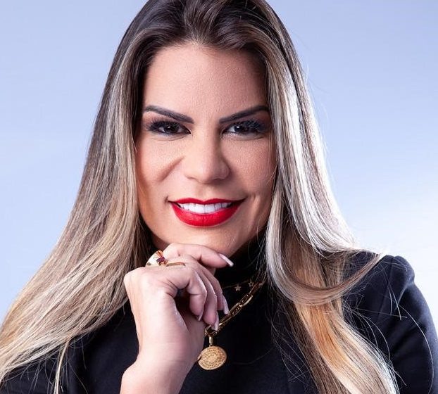  Conheça Poliane Cardoso, Pioneira em Ozônioterapia na Estética no Brasil