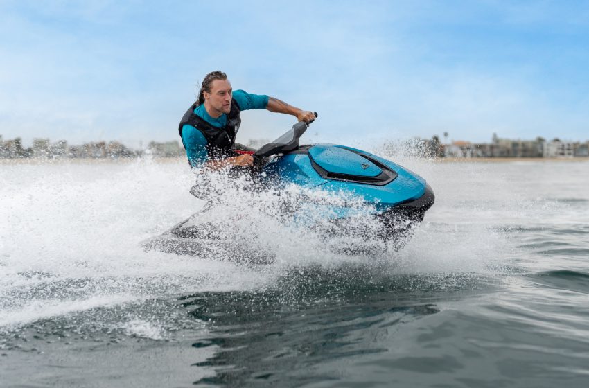  Ventura lança Orca no Brasil, primeira moto aquática 100% elétrica do mundo