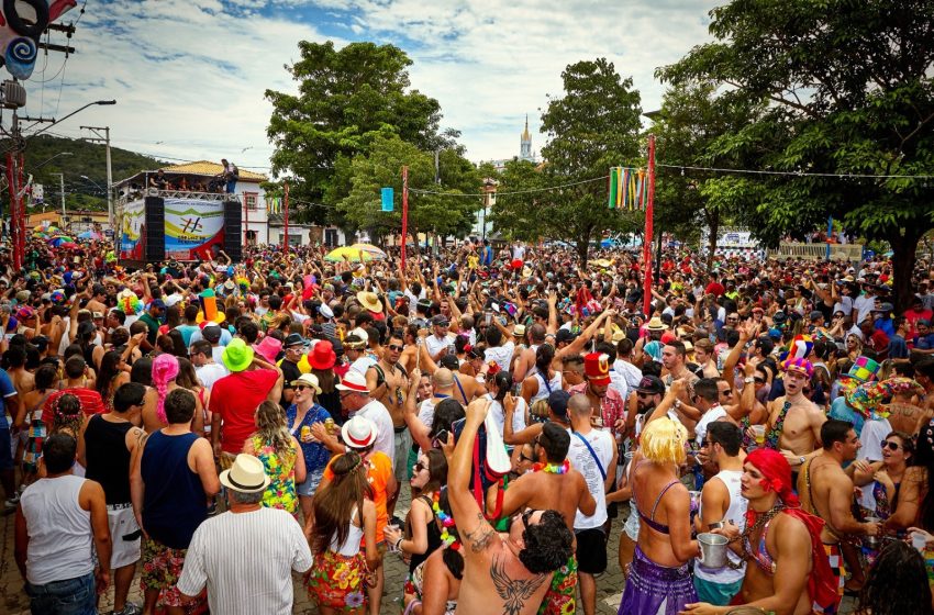  Carnaval 2026 deve movimentar R$ 7,3 bilhões e atrair 4,7 milhões de turistas para o Estado de SP